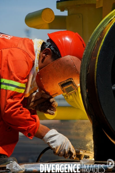 Made in TOGO : Livraison des grues ZPMC au Port Autonome de Lomé.