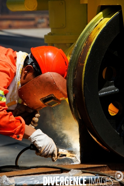 Made in TOGO : Livraison des grues ZPMC au Port Autonome de Lomé.