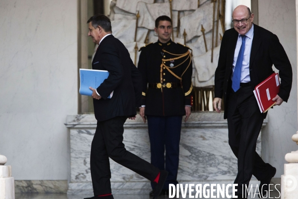 Conseil des ministres à l Elysée.