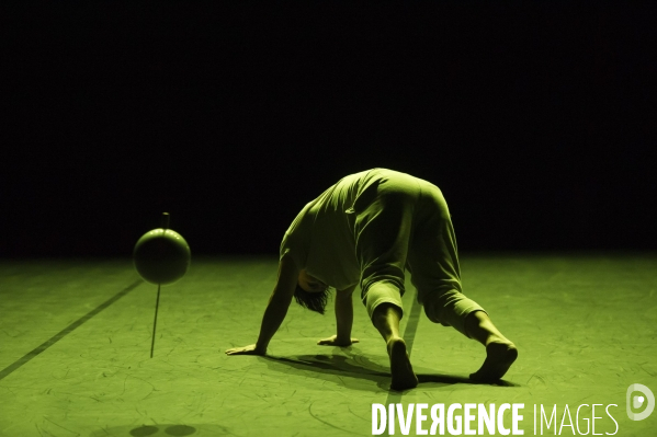 ANTIPODE de Fabrice Lambert