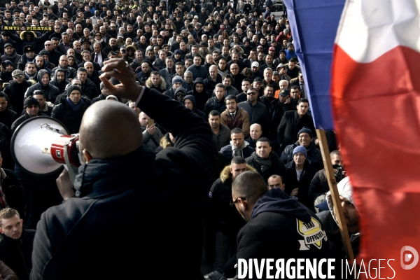 Taxis. Manifestations, grève et blocage de la circulation