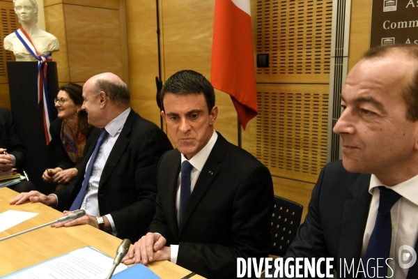 Déchéance de nationalité. Manuel Valls devant la commission des lois