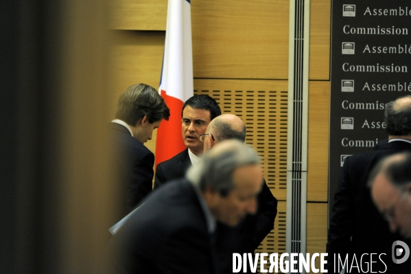 Déchéance de nationalité. Manuel Valls devant la commission des lois