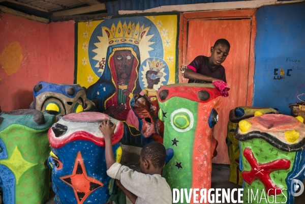 Preparatifs pour le carnaval de jacmel 2016