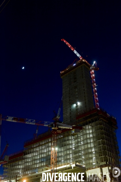 Illustration Janvier2016.Photo de nuit du chantier de construction du tribunal de grande instance porte de Clichy