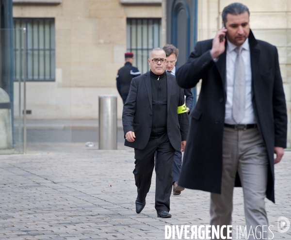 Reunion entre les organisations nationales des taxis et Manuel Valls