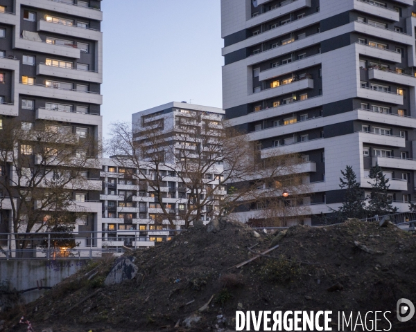 Paris Nord,  vue de la cité Curial-Cambrai depuis la gare Rosa Parks