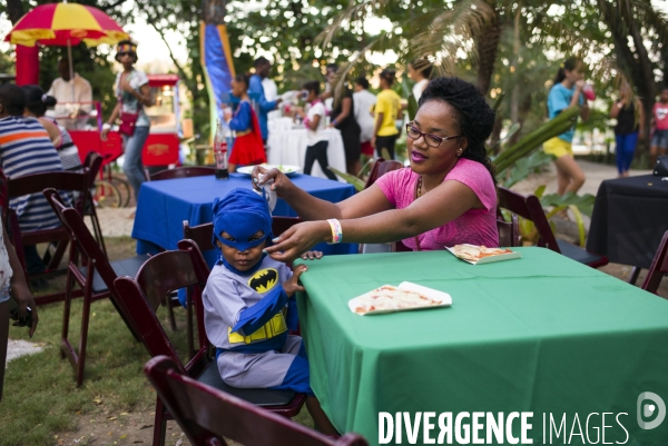 Carnaval des enfants a l hotel karibe.