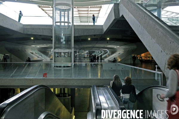 Lisbonne.La gare de l Oriente