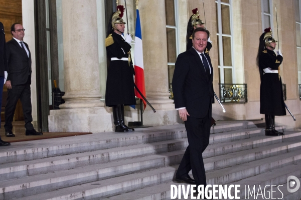 Francois Hollande reçoit David Cameron