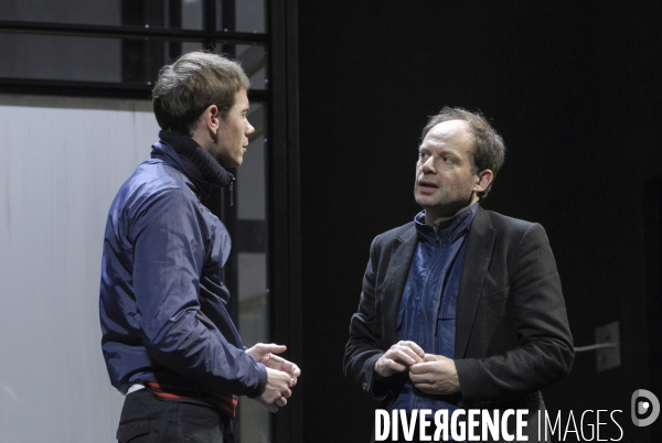L Illusion Comique - Corneille - Stoev - Comedie-Francaise