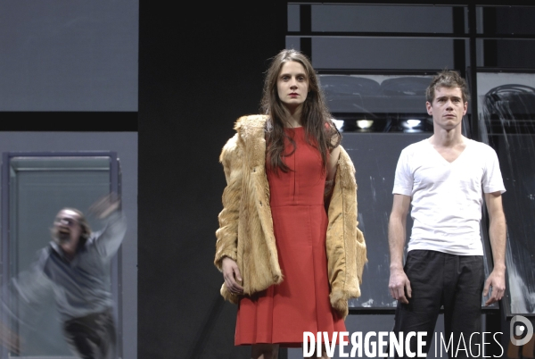 L Illusion Comique - Corneille - Stoev - Comedie-Francaise