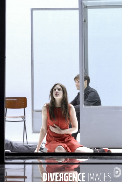 L Illusion Comique - Corneille - Stoev - Comedie-Francaise