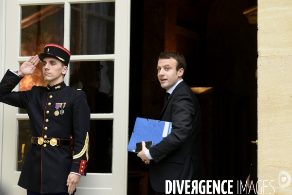 Manuel Valls reçoit les dirigeants de la grande distribution