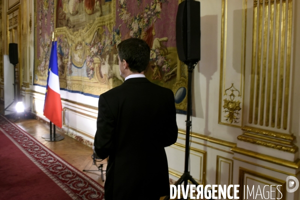 Manuel Valls reçoit les dirigeants de la grande distribution