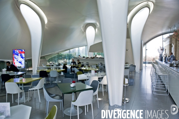 Londres.La cafeteria de la Serpentine gallery.