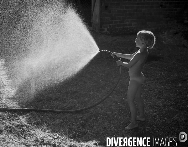 Illustrations ENFANCE, noir et blanc
