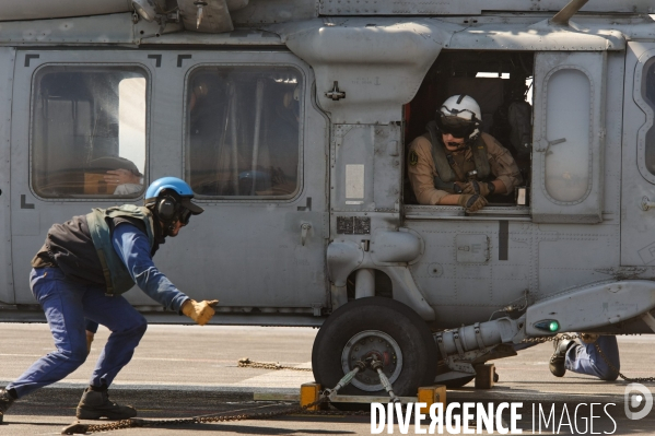 Opération CHAMMAL : Frappes aériennes contre DAECH depuis le porte-avions  Charles de Gaulle 