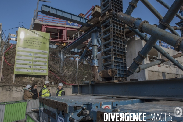 Paris : lancement du pont Berthier  dans la zone Clichy-Batignolles