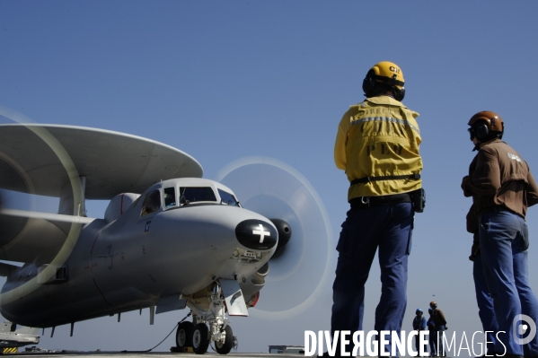 Opération CHAMMAL : Frappes aériennes contre DAECH depuis le porte-avions  Charles de Gaulle 