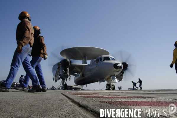 Opération CHAMMAL : Frappes aériennes contre DAECH depuis le porte-avions  Charles de Gaulle 