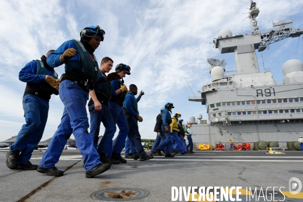 Opération CHAMMAL : Frappes aériennes contre DAECH depuis le porte-avions  Charles de Gaulle 