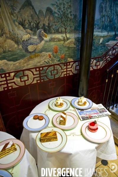 Fevrier 2016.Gateaux chez Laduree
