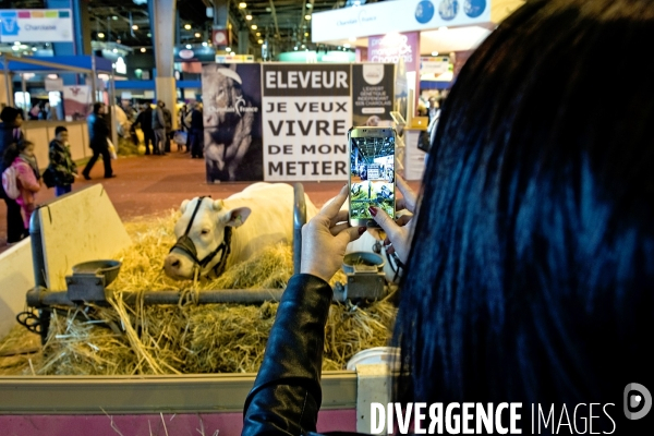 Salon de l agriculture 2016.Je suis eleveur.Je meurs. Crise des eleveurs