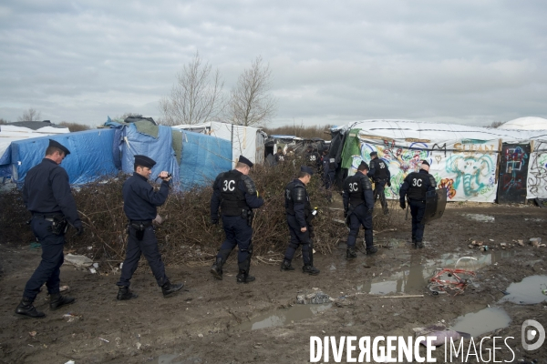 Calais, en attendant l évacuation.