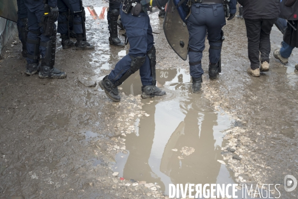 Calais, en attendant l évacuation.