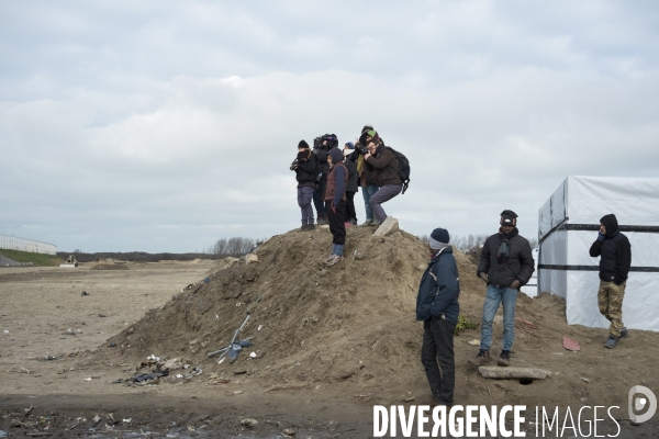 Calais, en attendant l évacuation.