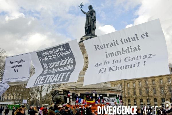 Manifestation des etudiants et lyceens contre la loi travail El Khomri