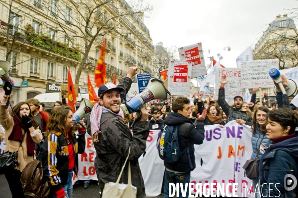 Manifestation des etudiants et lyceens contre la loi travail El Khomri