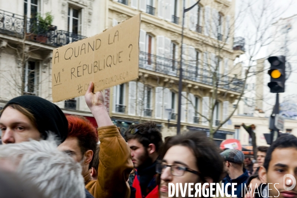 Manifestation des etudiants et lyceens contre la loi travail El Khomri.A quand la 6 eme republiique