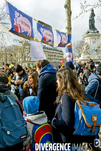 Manifestation des etudiants et lyceens contre la loi travail El Khomri