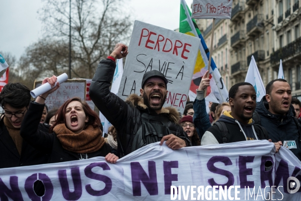 Manifestation contre la loi  travail-El-Khomri 