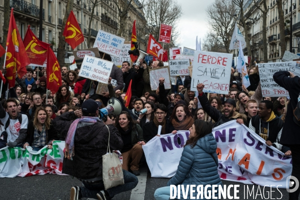 Manifestation contre la loi  travail-El-Khomri 