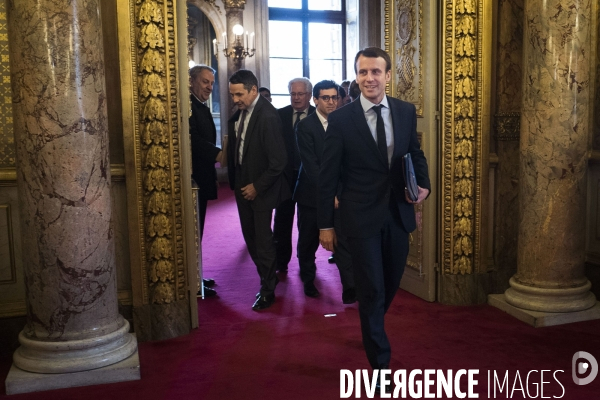 Senat, questions au gouvernement