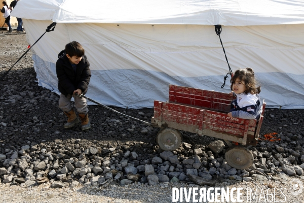 Ouverture du camp de La Linière à Grande Synthe