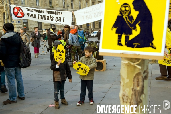 Rassemblement en hommage aux victimes de la catastrophe nucleaire de Fukushima