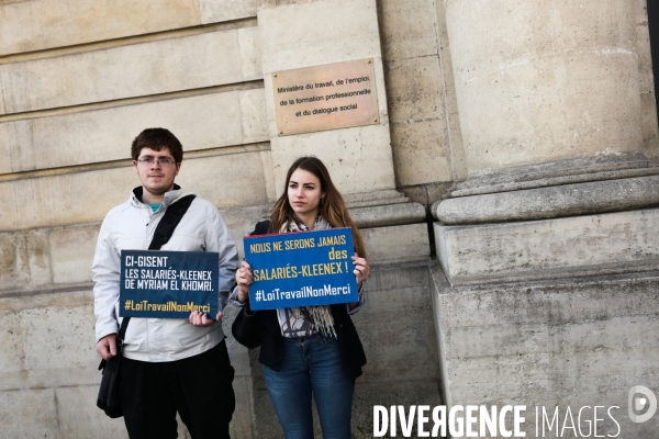 Loi el khomeri - action du fnj devant le ministere