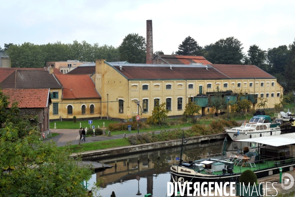 Wanbrechies.Le long du canal de la Deule, la distillerie Claeyssens etablit en 1817