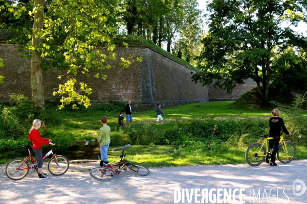 Lille.Un des bastions de la citadelle   edifiee par Vauban au dix septieme siecle -Elle est aujourd hui le poumon vert de la ville .
