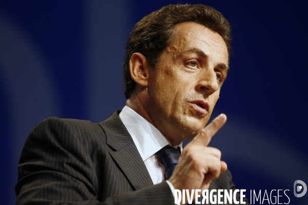 Nicolas sarkozy: meeting a rouen avec le depute-maire pierre albertini(udf) et co-organisateur de la campagne de francois bayrou