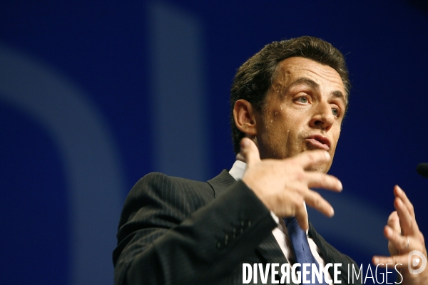 Nicolas sarkozy: meeting a rouen avec le depute-maire pierre albertini(udf) et co-organisateur de la campagne de francois bayrou