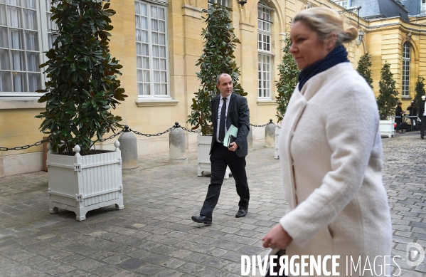 Loi travail restitution aux partenaires sociaux