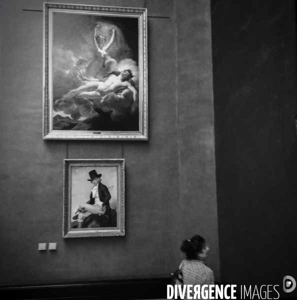 Ballades en N/B au musée du Louvre - Été 2015  (photos réalisées à l Iphone)