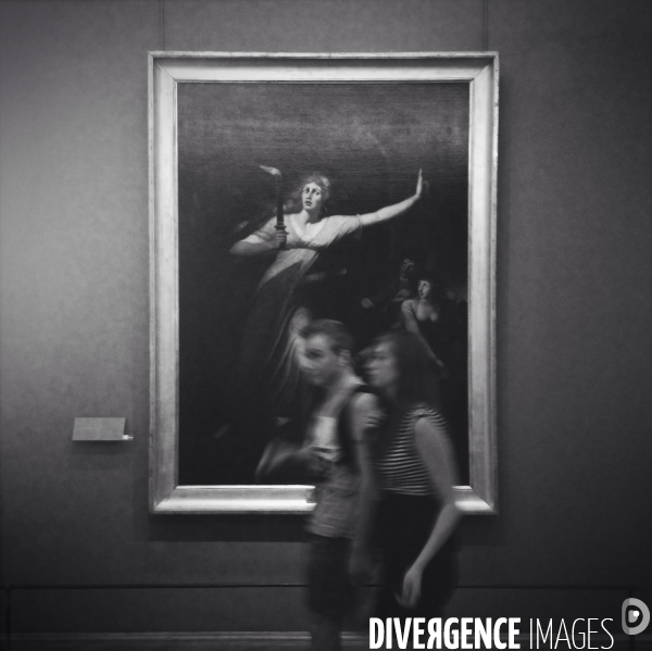 Ballades en N/B au musée du Louvre - Été 2015  (photos réalisées à l Iphone)