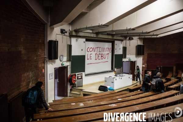 Loi El-Khomri : Echauffourées à l université Paris-I Tolbiac