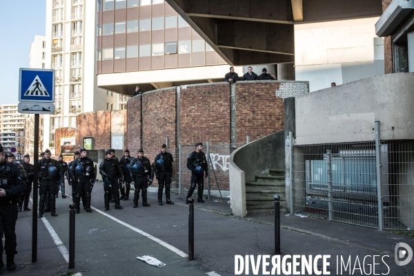 Loi El-Khomri : Echauffourées à l université Paris-I Tolbiac